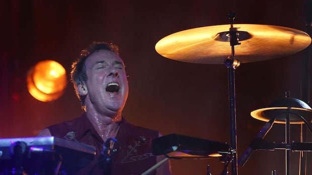Midnight Oil Drummer Rob Hirst Dies at 70
