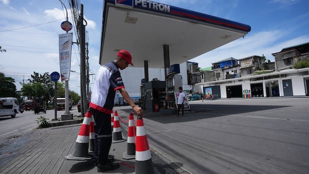 Oil prices plunge below $100 amid Middle East tensions