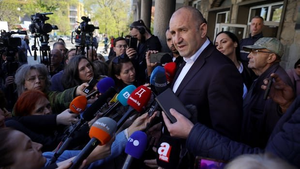“Pro-Russian Rumen Radev Poised for Decisive Victory in Bulgaria’s Election”