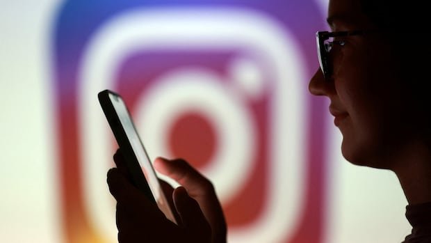 “Instagram Tests Paid Features Amid Industry Shift”