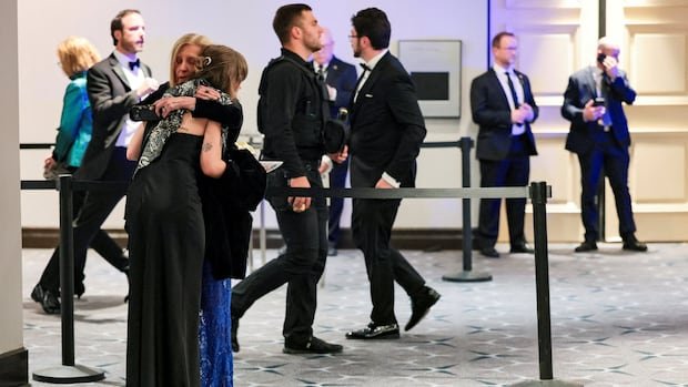 “Intruder Disrupted at Journalists’ Dinner with Trump”