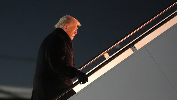 “Air Force One Returns Home Mid-Flight for Electrical Issue”