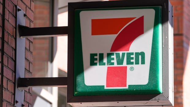 “7-Eleven To Close 645 Stores Amid Expansion Shift”