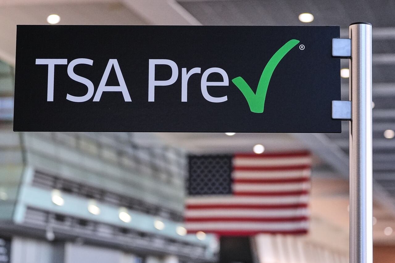 default-56 A sign reads TSA Pre.