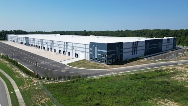 “U.S. Homeland Security Eyes Canadian Billionaire’s Warehouse for ICE Facility”