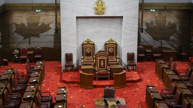 Senators Push for Immigration Revisions in Border Bill