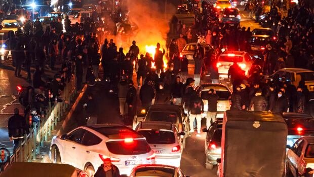 Iran’s Crackdown and Currency Crisis Heighten US-Iran Tensions