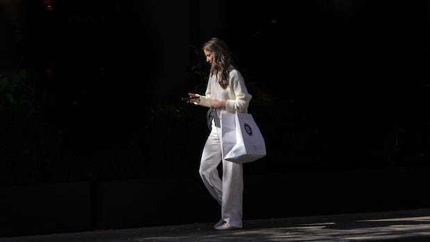 “Retailers Embrace AI for Autonomous Shopping Decisions”