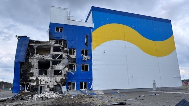 Zelenskyy: Russian Forces Target Nuclear Facility