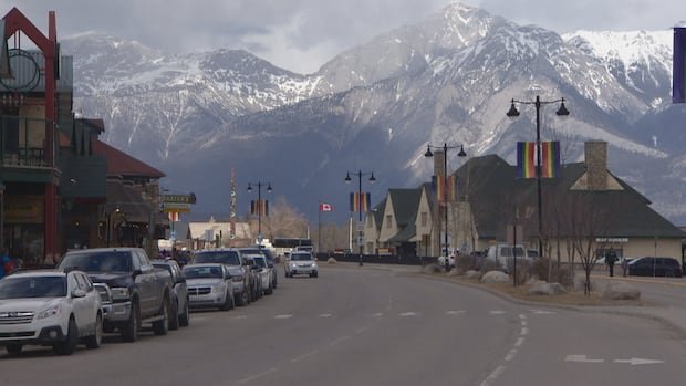 “Competition Watchdog Pushes Against Monopoly in Alberta Parks”