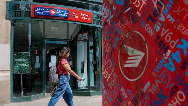 Canada Post Workers Approve New Deal, Ending Strikes