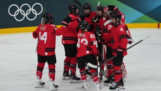 “Canada’s Poulin Injured in Physical Clash vs Czechia”