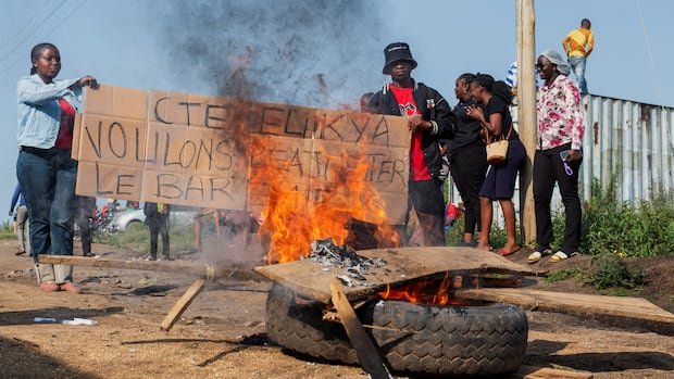 “Health Workers Strike Over Unpaid Wages Amid Congo Ebola Crisis”