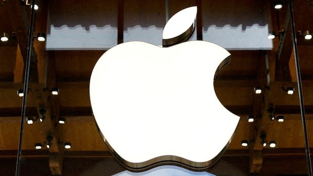 “Apple Sues OpenAI for Trade Secret Theft”